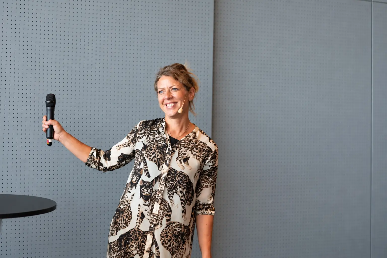 Facilitering av en grupp i ett ljust rum